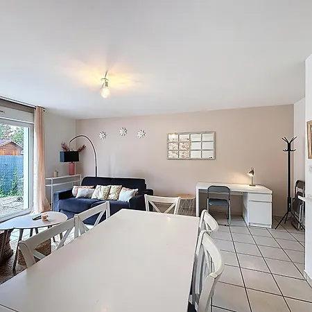 Tatil Evi Maison St Eloi - Futuroscope - Jardin